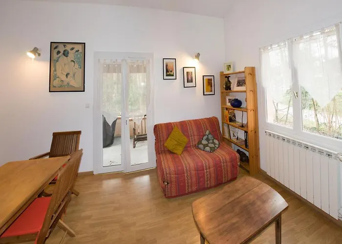 Les Chenes Fontenilles