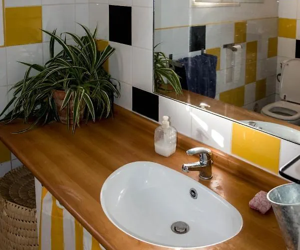 Les Chenes Fontenilles